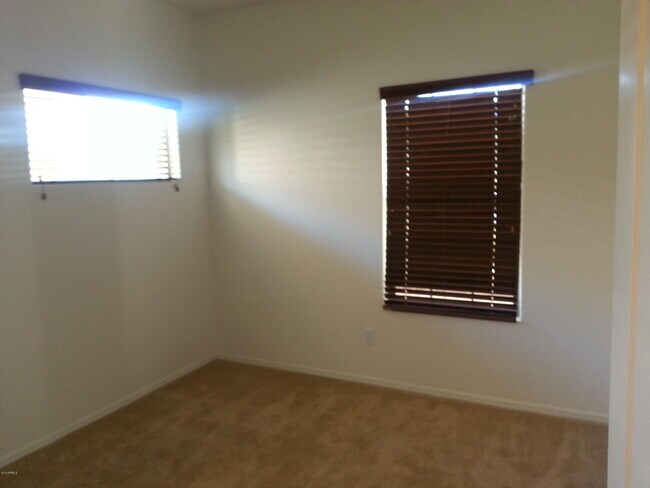 Building Photo - 36169 N Mirandesa Dr