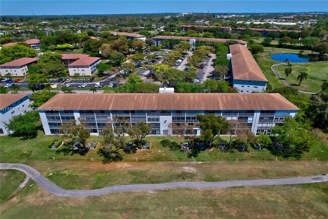 Building Photo - 400 SW 134th Way