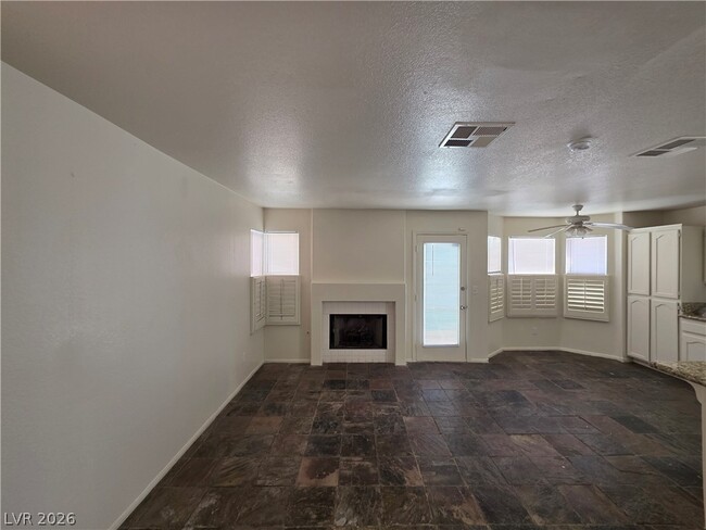 Building Photo - 8008 Dover Shores Ave