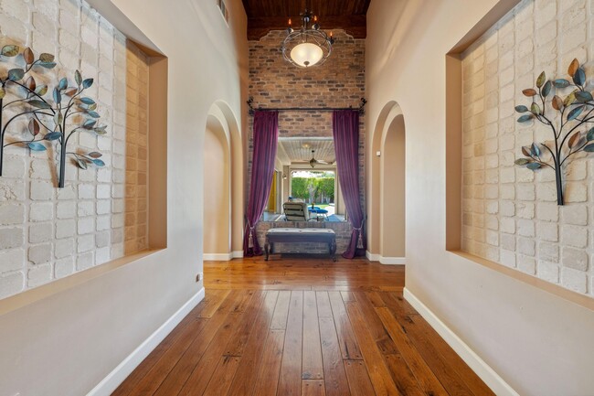 Building Photo - 40294 Rancho Palmeras