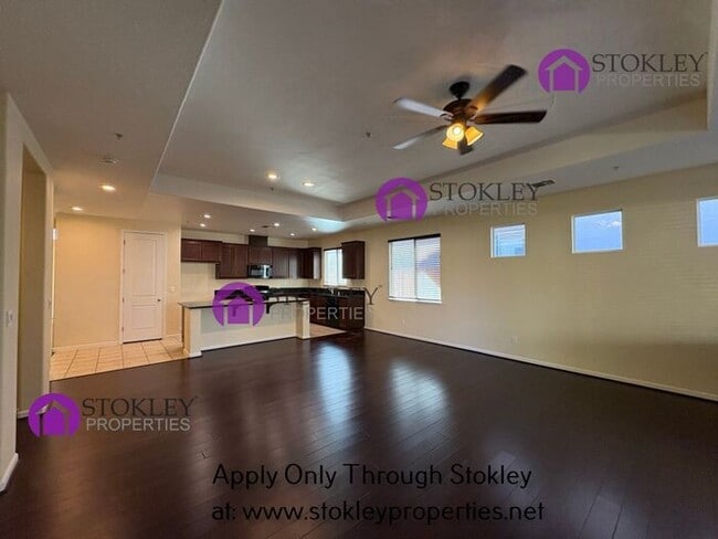 Building Photo - 2573 Tampico Dr