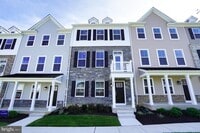Building Photo - 4823 Lincoln Aly