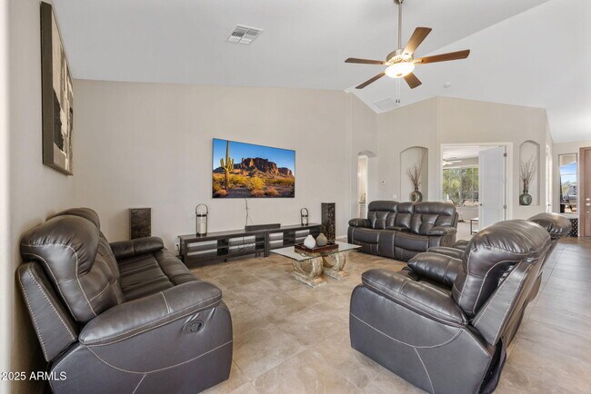 Building Photo - 15907 E Desert Vista Trail