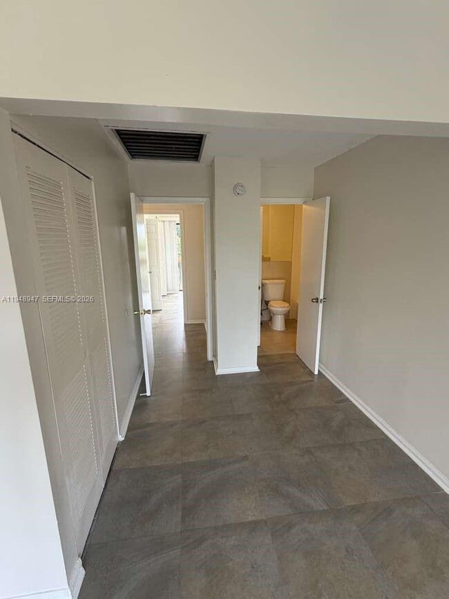 Building Photo - 7795 Grande St