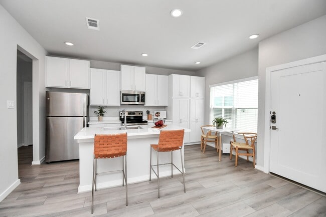 Building Photo - 23823 Cumberland Ridge Dr