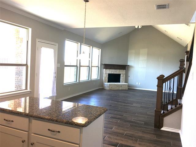 Building Photo - 601 Long Prairie Dr