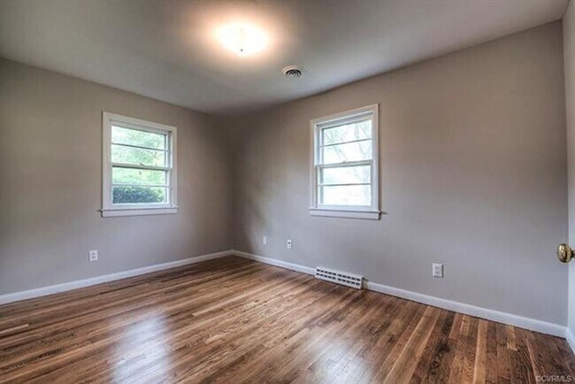 Building Photo - Spacious and Updated Home In Mechanicsville