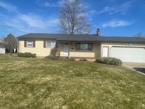 Building Photo - 1850 Palo Verde Dr