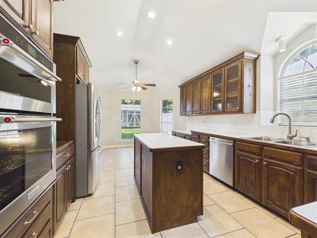 Building Photo - 1125 Prospect Dr