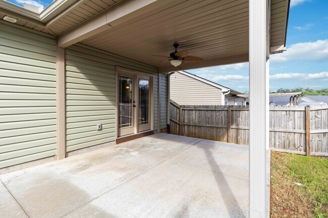 Building Photo - 130 Mistwood Ln