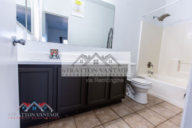 Building Photo - 16092 W Woodlands Ave