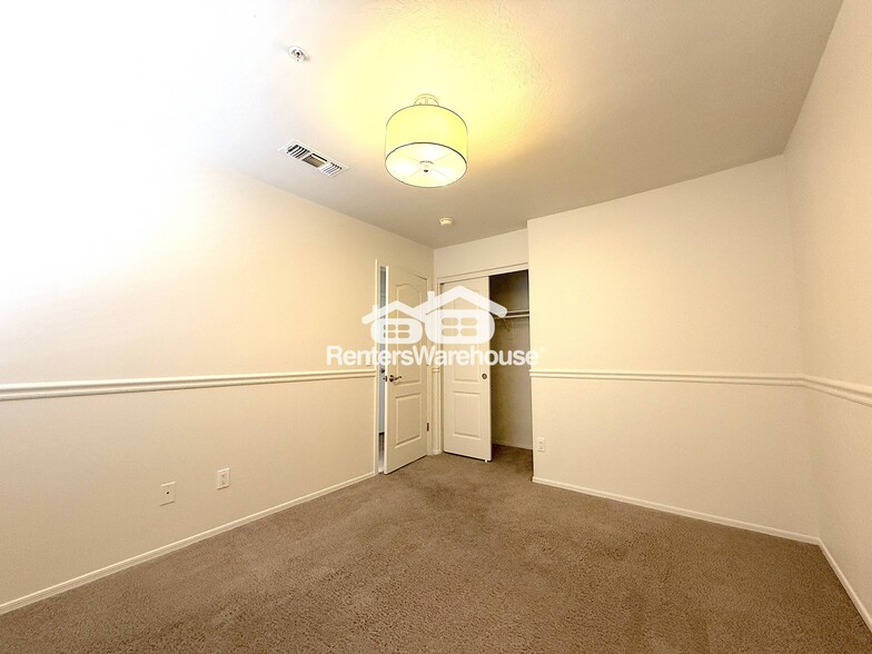 Building Photo - 8757 E Avalon Dr