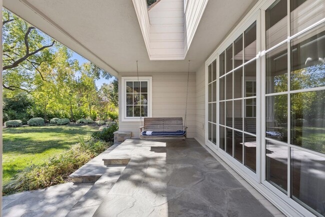 Building Photo - Beautifully Appointed Atherton Estate with Pool & Outdoor Entertaining