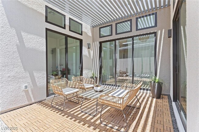 Building Photo - 10927 White Clay Dr