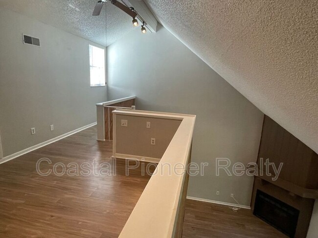 Building Photo - 5020 Puritan Cir