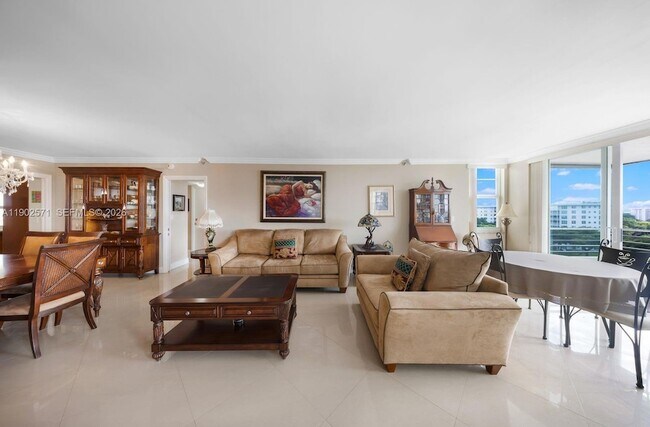 Building Photo - 3095 N Course Dr