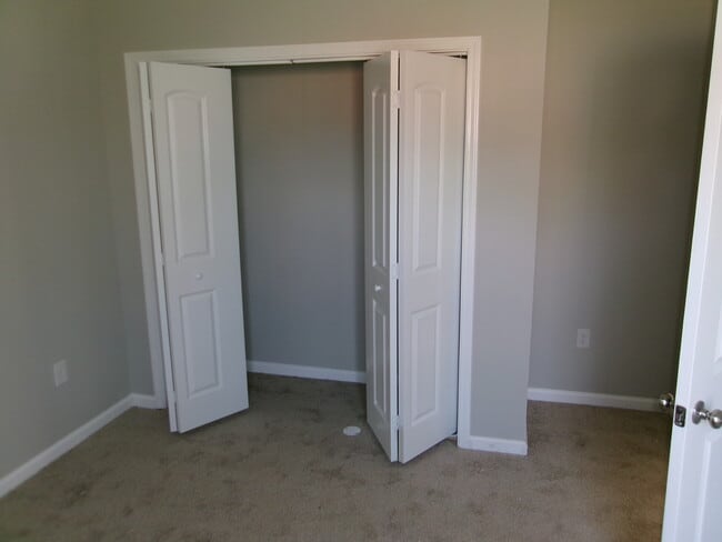 Building Photo - 619 Mayes Ln