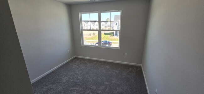 Building Photo - 5006 Kota St
