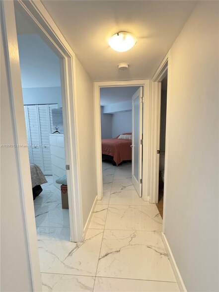 Building Photo - 1 Fontainebleau Blvd