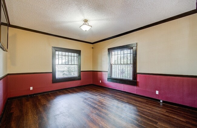 Building Photo - 4505 Caroline St