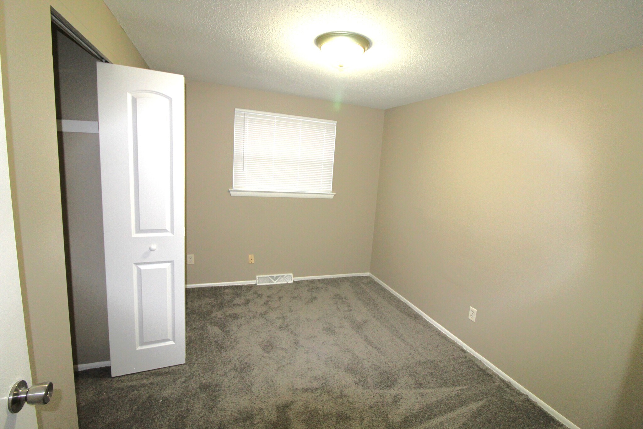 Building Photo - 2514 Lipton Rd