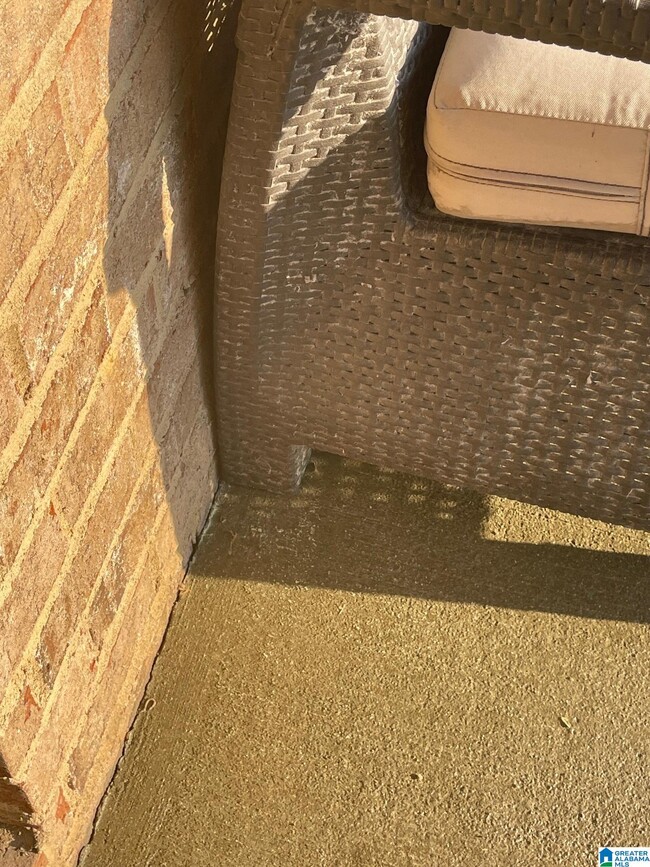 Building Photo - 295 Creekside Ln