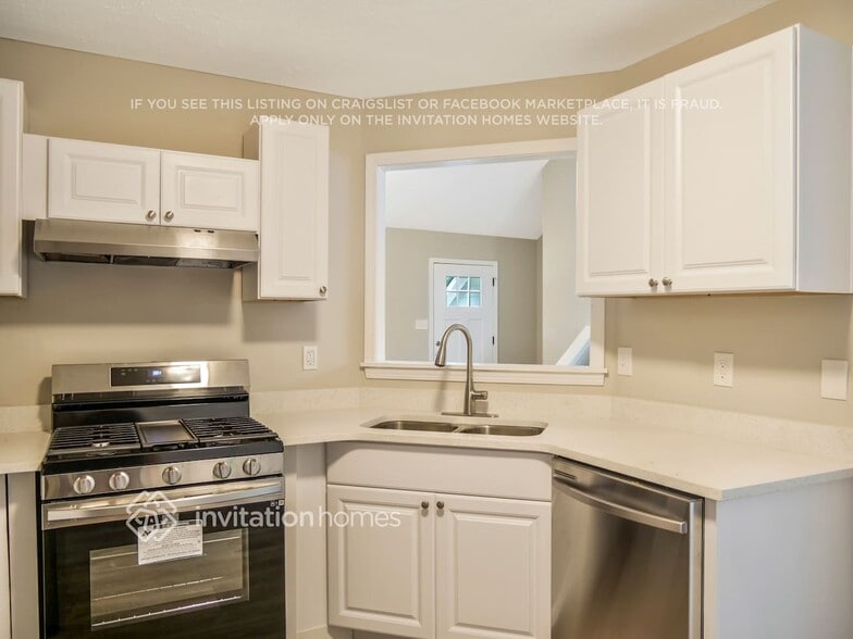 Building Photo - 5441 Quarters Way