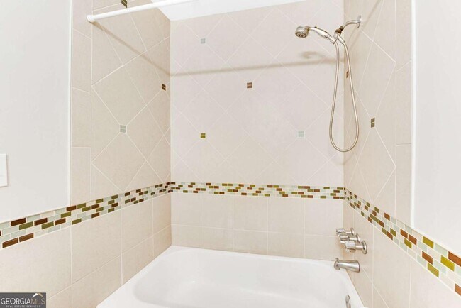 Building Photo - 1420 Old Virginia Ct SE