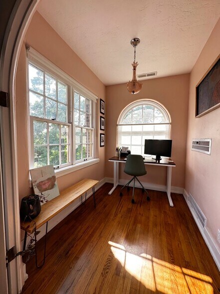 Building Photo - 23 S 800 E