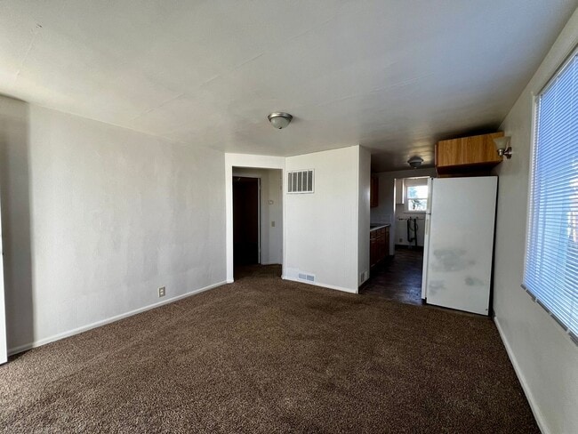 Building Photo - c1604