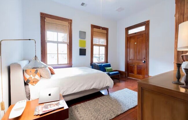 Building Photo - 2328 Avenue M