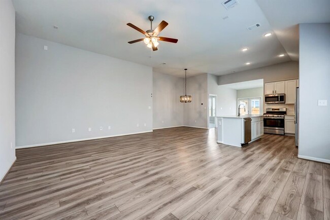 Building Photo - 464 Leadtree Loop