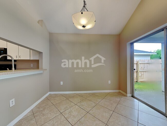 Building Photo - 9029 Egret Cove Cir