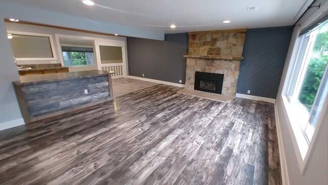 Building Photo - 4582 Maiden Ln