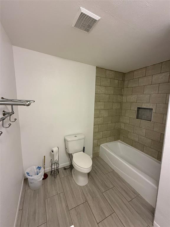 Building Photo - 1304 Cometa St