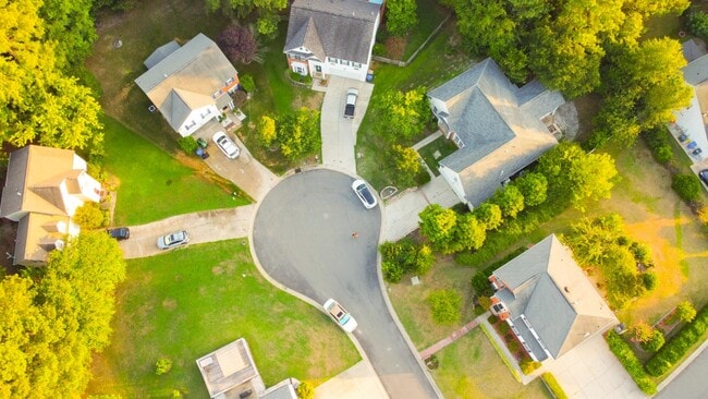 Building Photo - 14808 Bergerac Ct