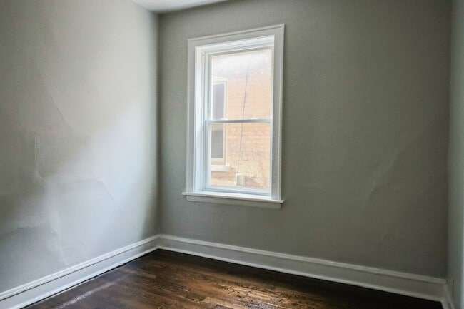 Building Photo - 6633 S Campbell Ave