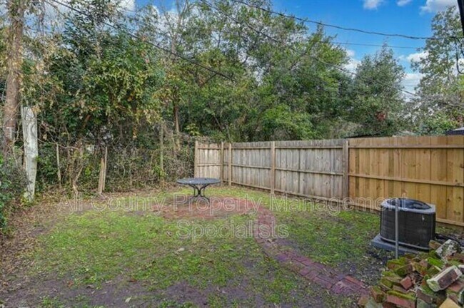 Building Photo - 1035 Kinard Ct