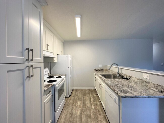 Interior Photo - Lincoln Crest Apartments - 6248 Gettysburg Place