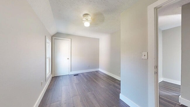 Building Photo - Denison/W.73rd neighborhood - updated 3 be...