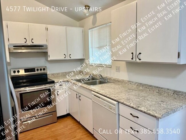 Building Photo - 4577 Twilight Dr