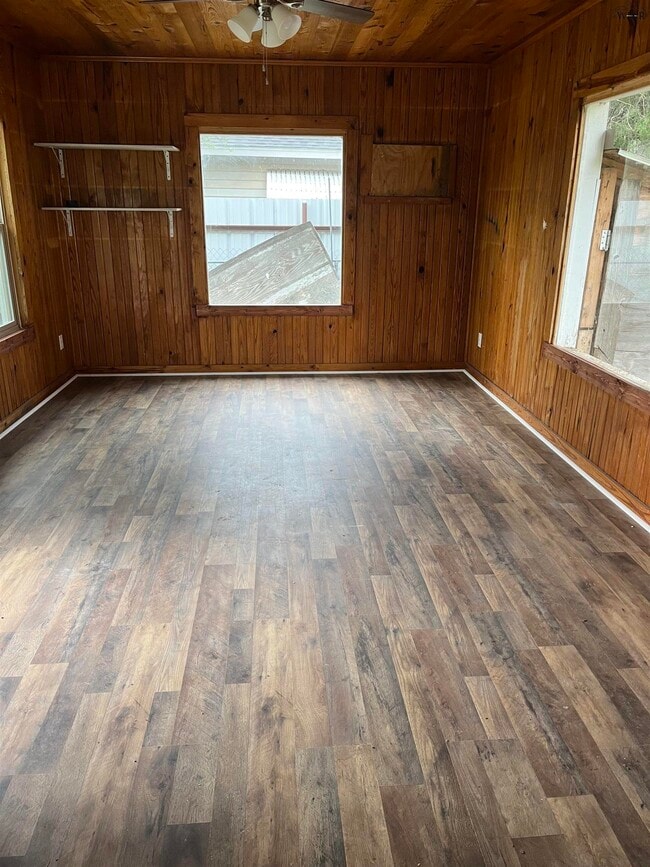 Building Photo - 3501 York St