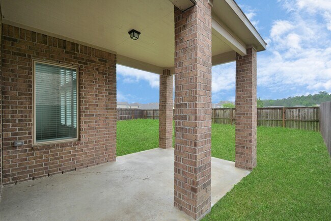 Building Photo - 22368 Misty Woods Ln