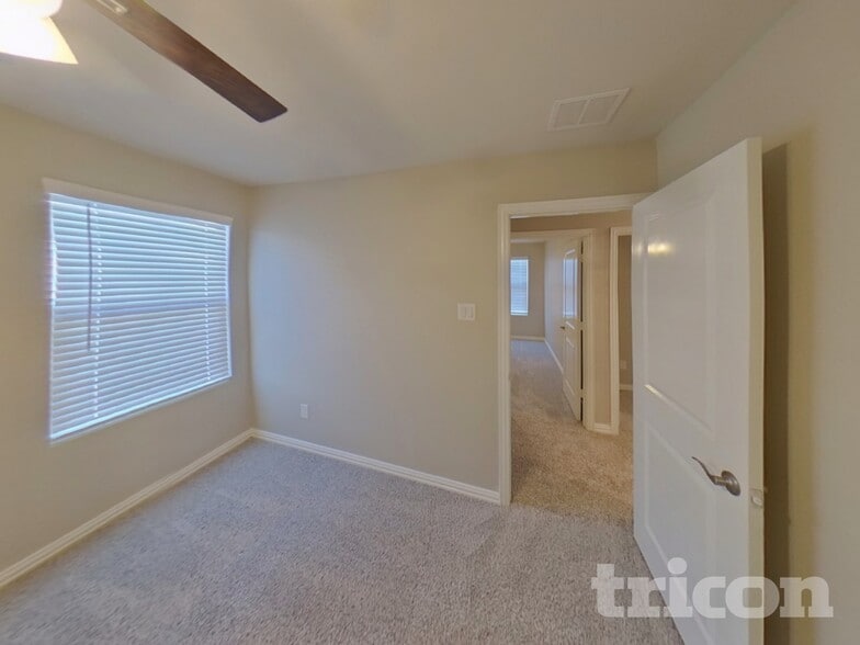 Building Photo - 6124 Tawakoni Ln