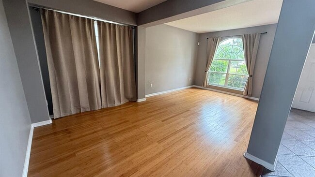 Building Photo - 643 Willett Dr