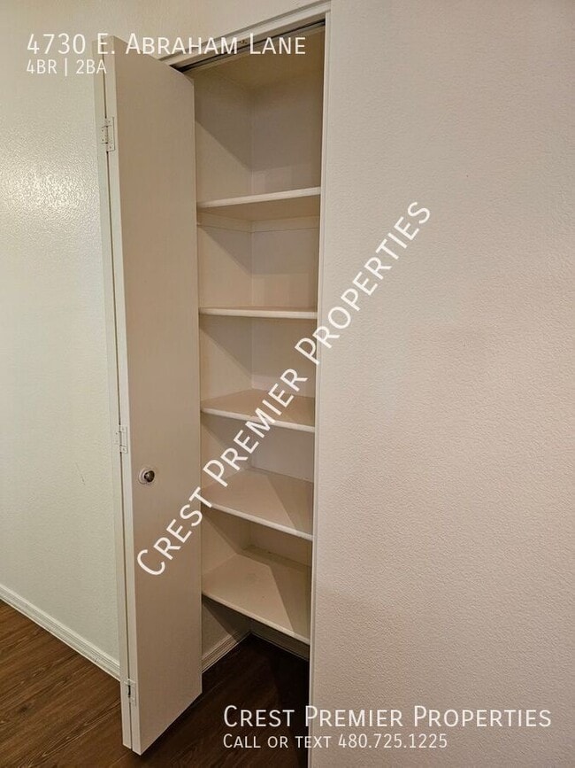 Building Photo - 4730 E Abraham Ln