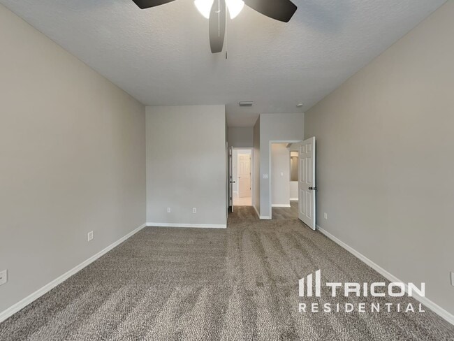 Building Photo - 1143 Emerald Hill Way