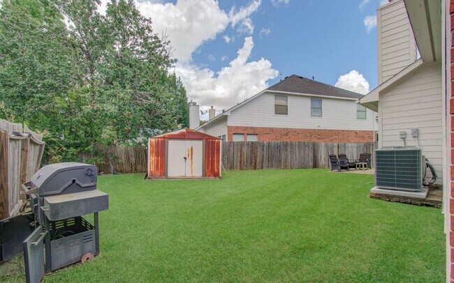 Building Photo - 3043 W Hampton Dr