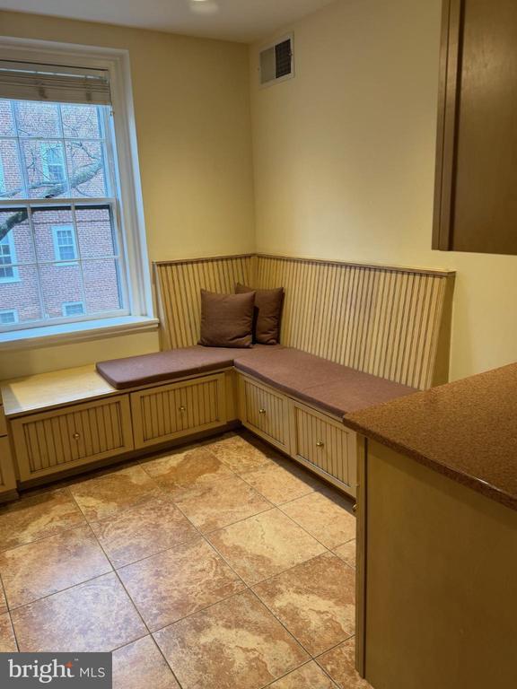 Building Photo - 3930 Langley Ct NW