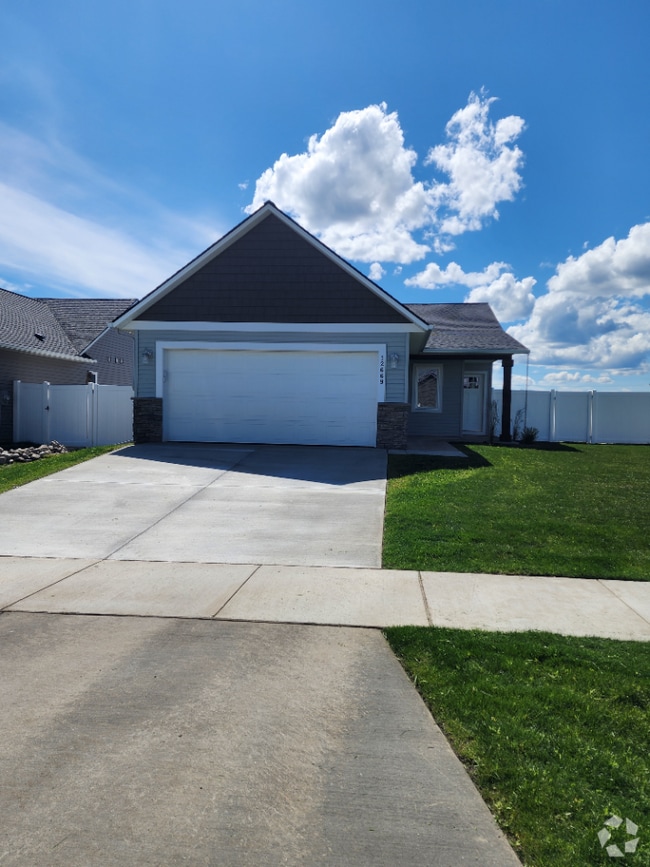 Building Photo - 3BR, 2BTH in Rathdrum